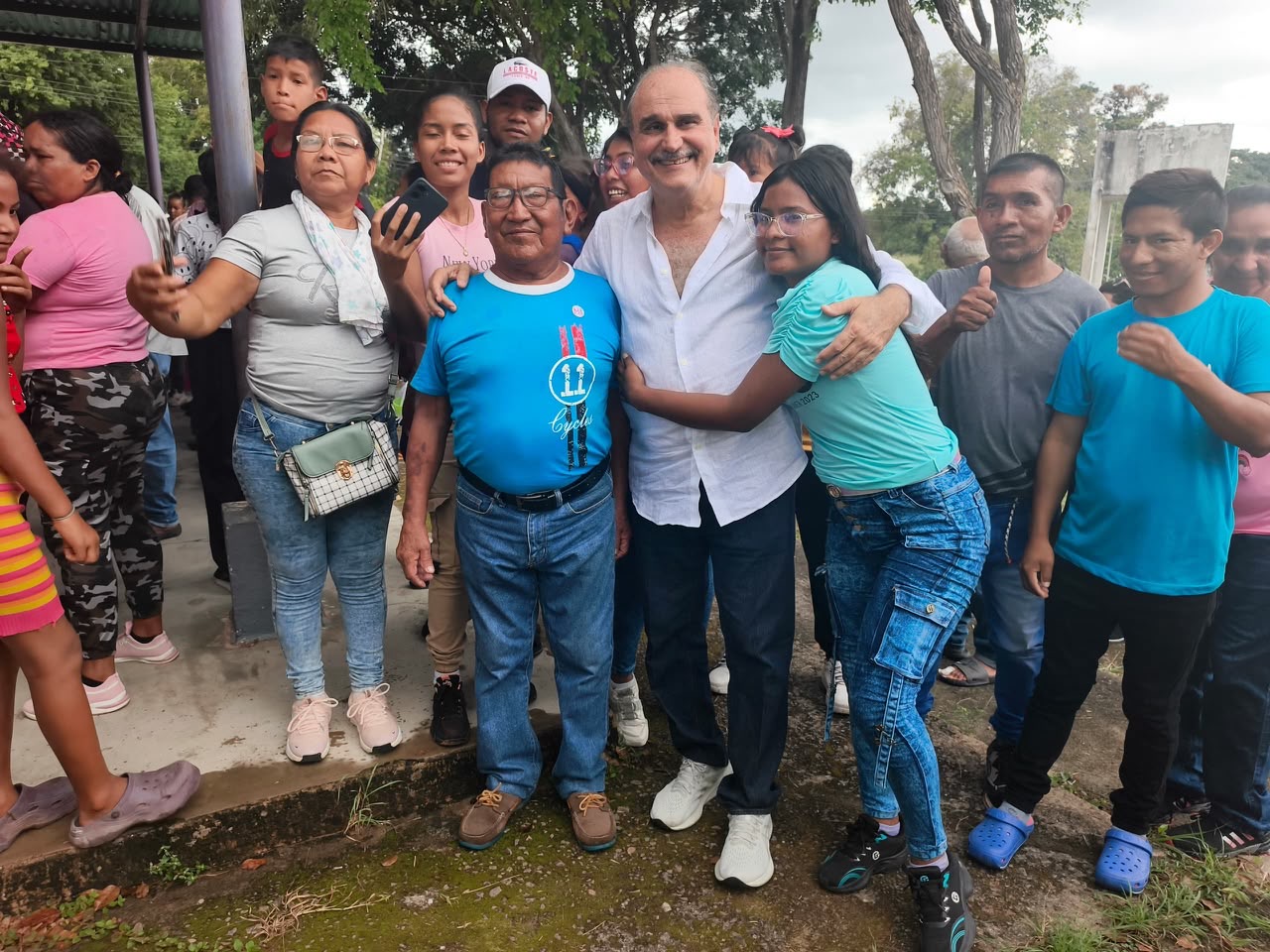 Jorge Carvajal Morales renueva compromiso con el campo en La Flor de la Esperanza